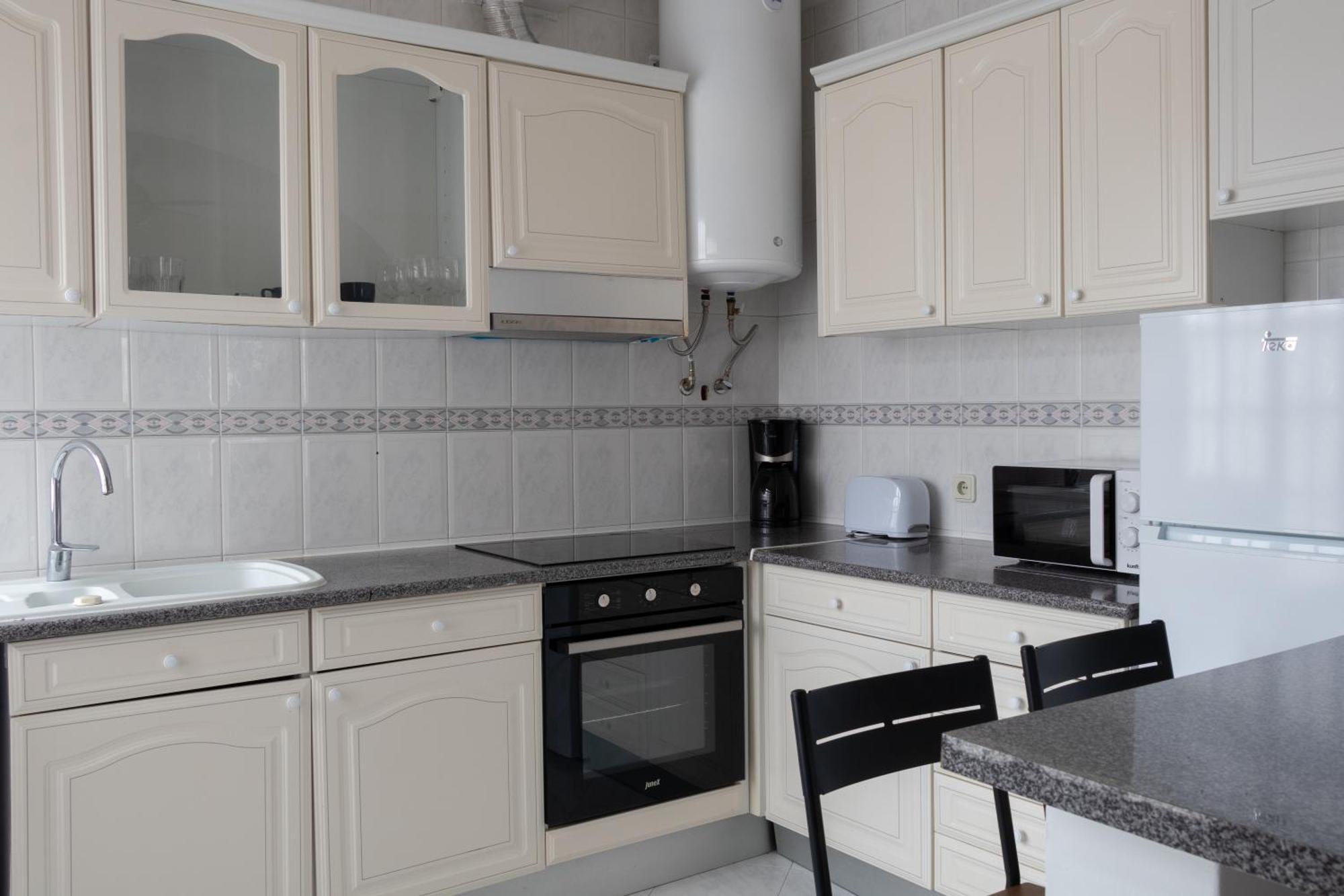 Blife Martinya House - Private Rooms And Apartments 오양 외부 사진