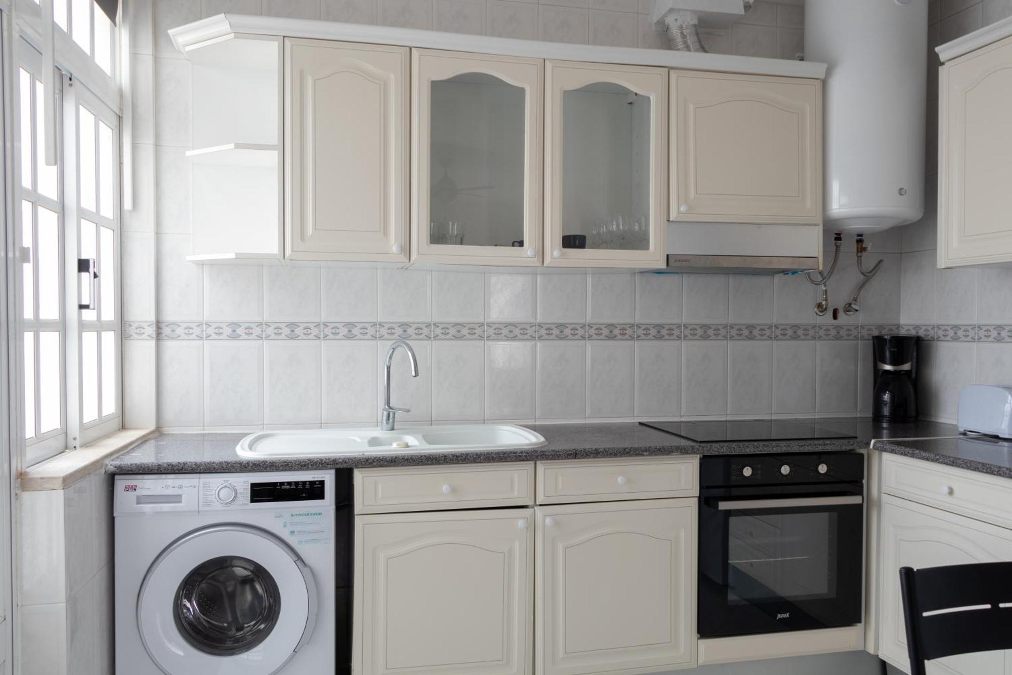 Blife Martinya House - Private Rooms And Apartments 오양 외부 사진