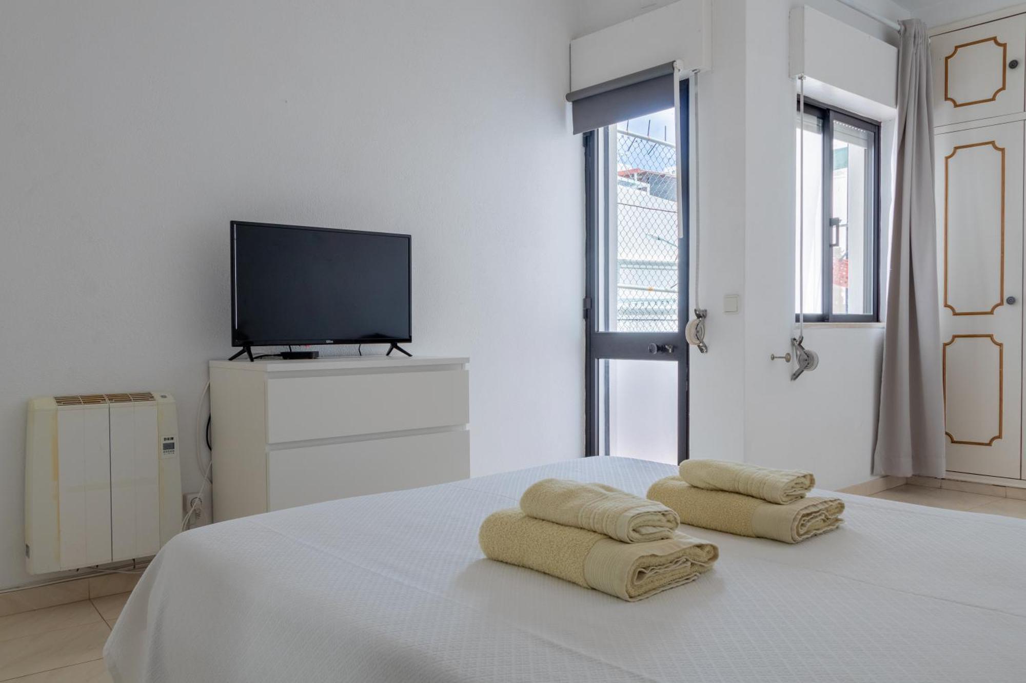 Blife Martinya House - Private Rooms And Apartments 오양 외부 사진