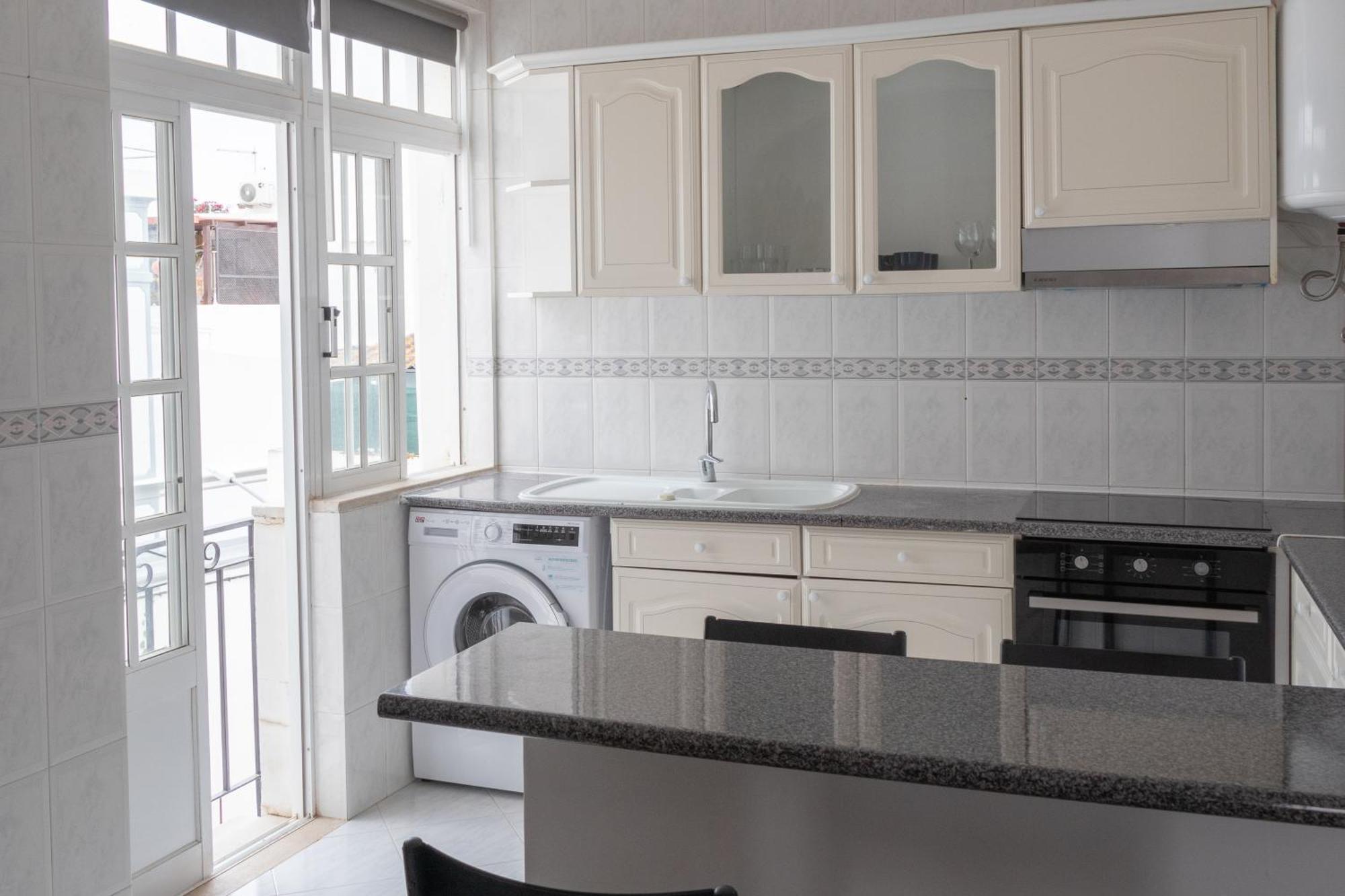 Blife Martinya House - Private Rooms And Apartments 오양 외부 사진